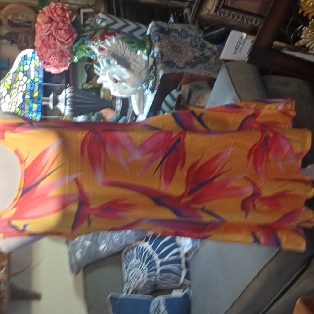 A New Women's Sleeveless Summer Dress Size M